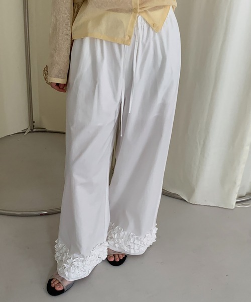 Doula Doula（ドゥーラドゥーラ）の「裾フリルワイドイージーパンツ（その他パンツ・レディース・ホワイト/ブルー・FREE）」の14枚目の写真