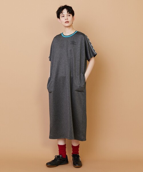 FRAPBOIS(フラボア)の「UMBRO ONE-PIECE(ワンピース・レディース・ブラック/グレー・1/0)」の1枚目の写真