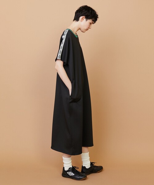FRAPBOIS(フラボア)の「UMBRO ONE-PIECE(ワンピース・レディース・ブラック/グレー・1/0)」の5枚目の写真