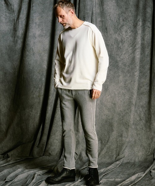 wjk(ダヴルジェイケイ)の「msw1867- back boa cut-off crew 裏起毛スウェット(7144 pe57j)(スウェット・メンズ・ブラック/チャコール/ホワイト・S/M/L/XL)」の5枚目の写真