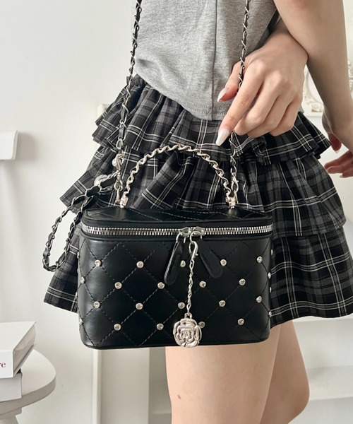 wears(ウェアーズ)の「2wayバニティショルダーバッグ(ショルダーバッグ・レディース・ブラック/ホワイト/ピンク・FREE)」の1枚目の写真