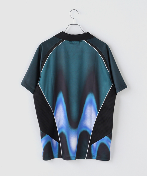 OBEY(オベイ)の「OBEY / オベイ BLURRED SOCCER JERSEY(Tシャツ/カットソー・メンズ・レッド/ブルー・LARGE/MEDIUM)」の3枚目の写真