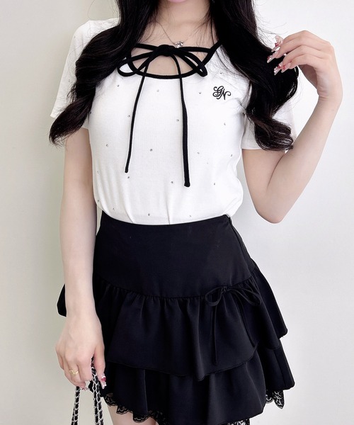 INGNI(イング)の「配色パイピングリボンラインストーン飛ばしリブトップス(Tシャツ/カットソー・レディース・ピンク系7/ブラック×ホワイト/ホワイト×ブラック・M)」の2枚目の写真