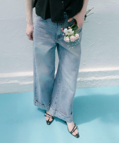 archives(アルシーヴ)の「花柄プリントロールアップデニム(デニムパンツ・レディース・ロイヤルブルー/ブルー・SMALL/MEDIUM)」の18枚目の写真
