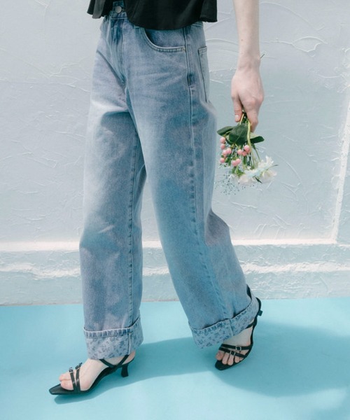 archives(アルシーヴ)の「花柄プリントロールアップデニム(デニムパンツ・レディース・ロイヤルブルー/ブルー・SMALL/MEDIUM)」の20枚目の写真