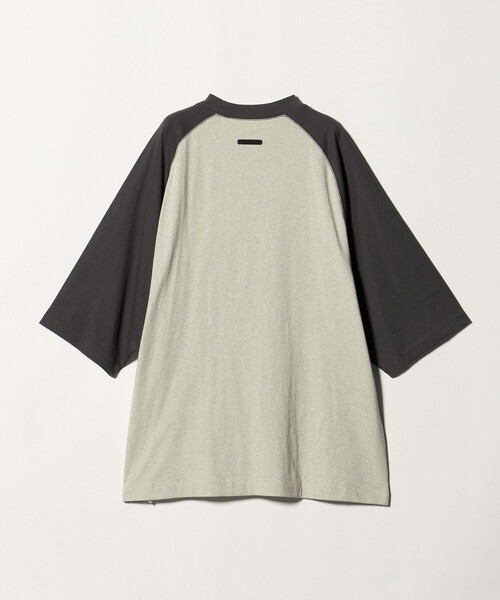 FOG ESSENTIALS(エフオージーエッセンシャルズ)の「<FEAR OF GOD ESSENTIALS>BASEBALL Tシャツ(Tシャツ/カットソー・メンズ・グレー系/ダークグレー・S/M/XS/L)」の3枚目の写真