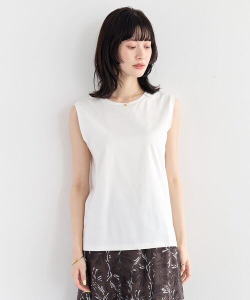 YECCA VECCA(イェッカヴェッカ)の「コットンスムースノースリーブトップス(Tシャツ/カットソー・レディース・ベージュ/ブラック/オフホワイト・FREE)」の7枚目の写真