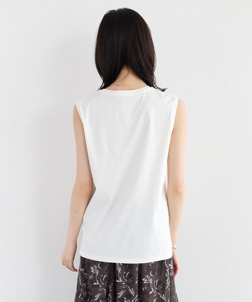 YECCA VECCA(イェッカヴェッカ)の「コットンスムースノースリーブトップス(Tシャツ/カットソー・レディース・ベージュ/ブラック/オフホワイト・FREE)」の9枚目の写真