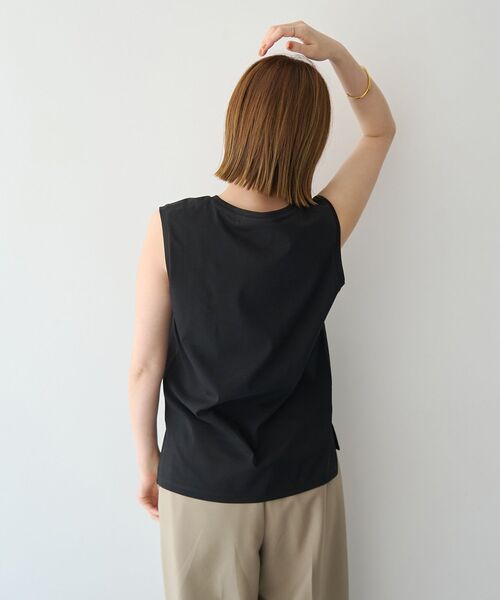 YECCA VECCA(イェッカヴェッカ)の「コットンスムースノースリーブトップス(Tシャツ/カットソー・レディース・ベージュ/ブラック/オフホワイト・FREE)」の21枚目の写真