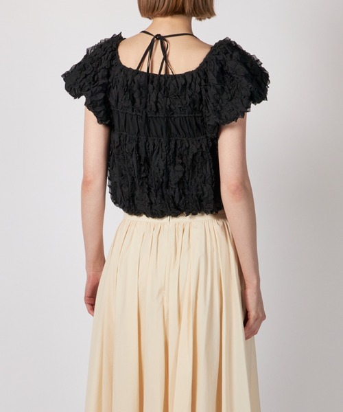 CLANE(クラネ)の「CLANE W FACE TOPSTITCHED FRILL TOPS(シャツ/ブラウス・レディース・オフホワイト/ブラック・1/2)」の4枚目の写真