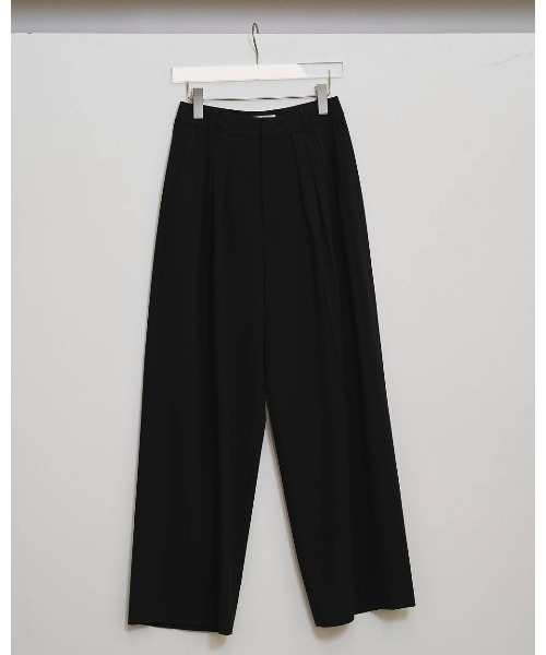 TODAYFUL（トゥデイフル）の「Dry Touch Tuck Trousers 12610705（その他パンツ・メンズ・ブラック/ベージュ・36/38）」の5枚目の写真