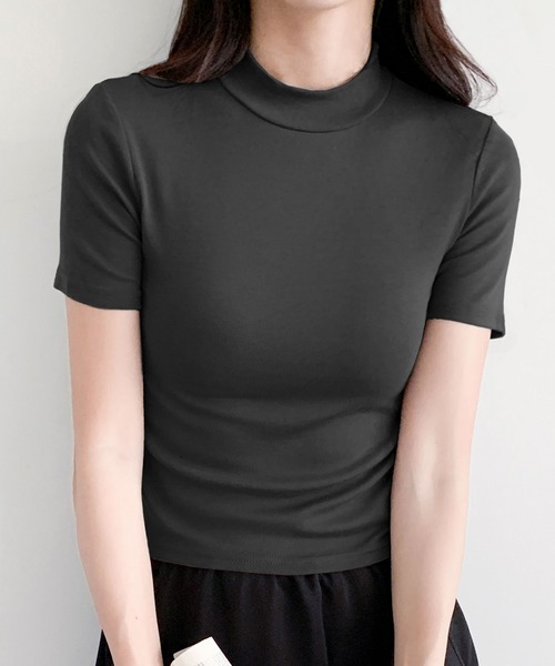 LOWO(ロワ)の「【65kgまで対応】抜群の伸縮性!もっちりハイネックTシャツ(Tシャツ/カットソー・レディース・ベージュ/チャコールグレー/ライトグレー/グレイッシュベージュ/モカ/グレー/ベージュ系/ブラック/ホワイト・FREE)」の3枚目の写真