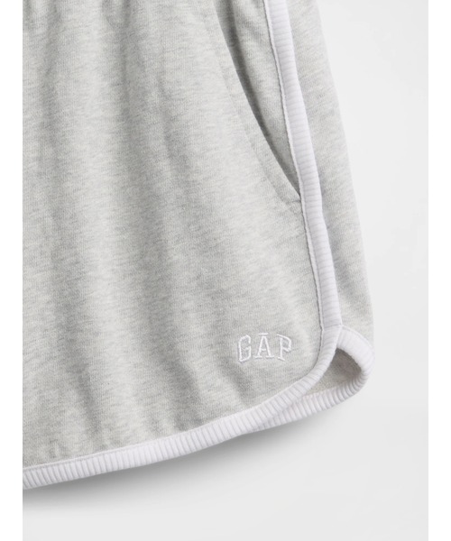 GAP(ギャップ)の「フレンチテリー GAPロゴ ドルフィン ショートパンツ(その他パンツ・レディース・ホワイト/ネイビー/グレー/レッド・S/M/L/XS/XXS)」の6枚目の写真