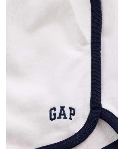 GAP(ギャップ)の「フレンチテリー GAPロゴ ドルフィン ショートパンツ(その他パンツ・レディース・ホワイト/ネイビー/グレー/レッド・S/M/L/XS/XXS)」の7枚目の写真