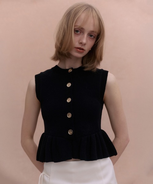 EIMY ISTOIRE(エイミーイストワール)の「SIGN BUTTON KNIT TOP(ニット/セーター・レディース・グレー/ブラック/ホワイト・F)」の2枚目の写真