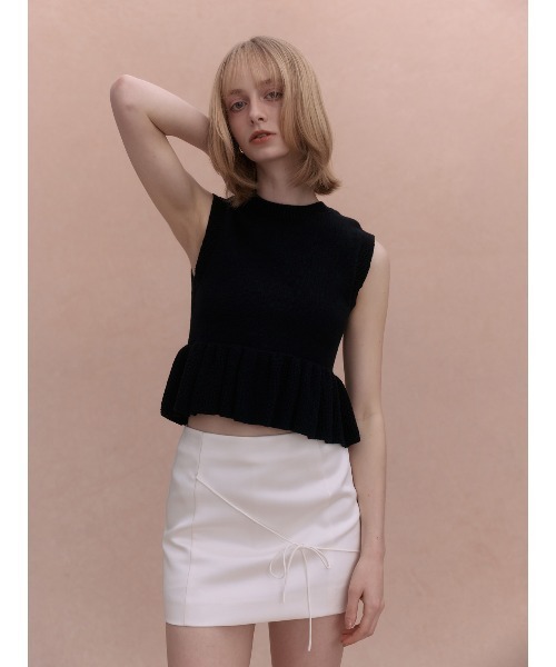 EIMY ISTOIRE(エイミーイストワール)の「SIGN BUTTON KNIT TOP(ニット/セーター・レディース・グレー/ブラック/ホワイト・F)」の4枚目の写真
