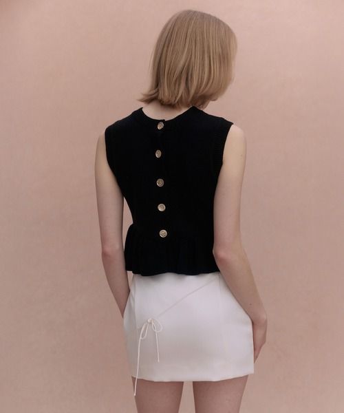 EIMY ISTOIRE(エイミーイストワール)の「SIGN BUTTON KNIT TOP(ニット/セーター・レディース・グレー/ブラック/ホワイト・F)」の5枚目の写真