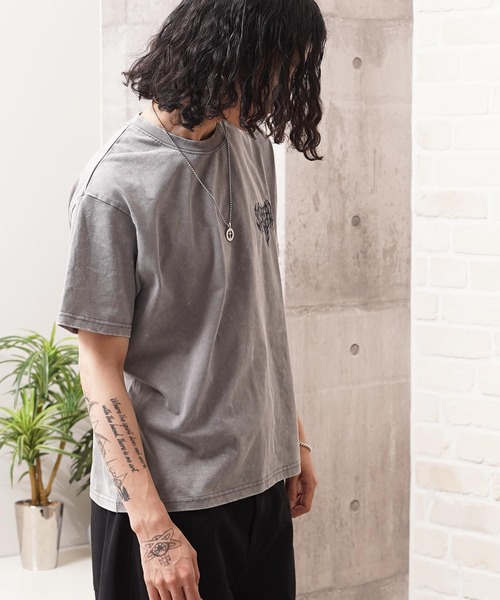 1111clothing(ワンフォークロージング)の「硫化天竺 ボーンモチーフ 半袖 Tシャツ / Sulfur-dyed cotton T-shirt with bone motif and short sleeves(Tシャツ/カットソー・メンズ・グレー/ネイビー/ブラック・M/L/XL)」の9枚目の写真
