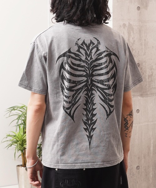 1111clothing(ワンフォークロージング)の「硫化天竺 ボーンモチーフ 半袖 Tシャツ / Sulfur-dyed cotton T-shirt with bone motif and short sleeves(Tシャツ/カットソー・メンズ・グレー/ネイビー/ブラック・M/L/XL)」の8枚目の写真