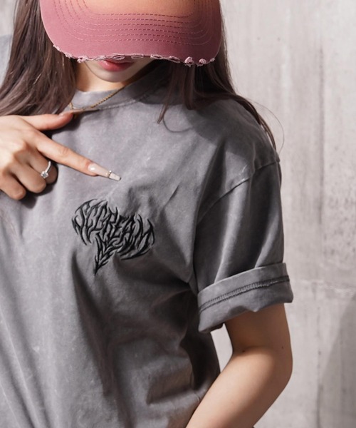 1111clothing(ワンフォークロージング)の「硫化天竺 ボーンモチーフ 半袖 Tシャツ / Sulfur-dyed cotton T-shirt with bone motif and short sleeves(Tシャツ/カットソー・メンズ・グレー/ネイビー/ブラック・M/L/XL)」の16枚目の写真