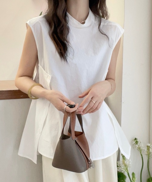 AMAJI(アマジ)の「ノースリーブ フリルブラウス(シャツ/ブラウス・レディース・ベージュ/ホワイト・X-LARGE/LARGE/XX-LARGE)」の1枚目の写真