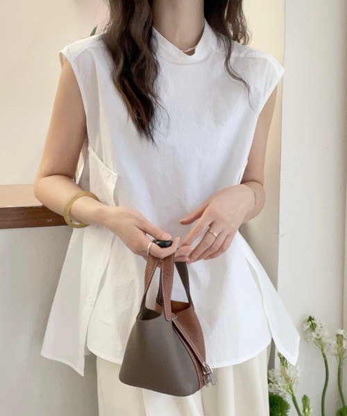 AMAJI(アマジ)の「ノースリーブ フリルブラウス(シャツ/ブラウス・レディース・ベージュ/ホワイト・X-LARGE/LARGE/XX-LARGE)」の3枚目の写真