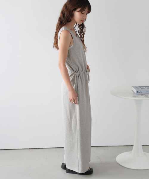 AMELY(エミリー)の「リラクシー ドロストオールインワン(つなぎ/オールインワン・レディース・オートミール/ブラック/グレー/カーキブラウン・M/L)」の9枚目の写真