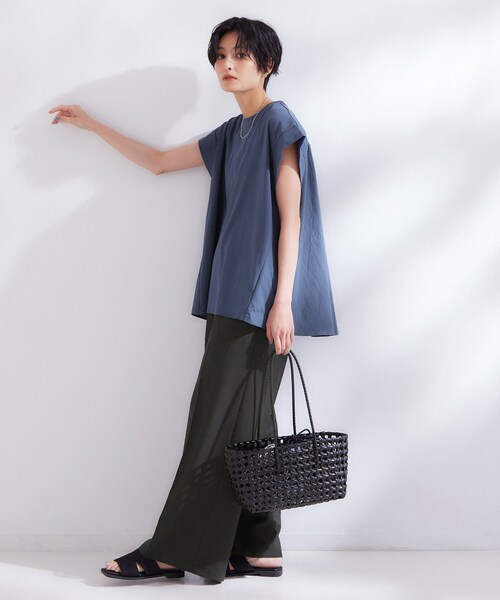 OPAQUE.CLIP(オペークドットクリップ)の「【接触冷感】バックフレアドッキングカットソー《洗濯機OK》(Tシャツ/カットソー・レディース・ホワイト/ブラック/ブルー系その他/ブラウン系・42/40/38)」の17枚目の写真