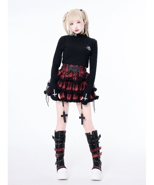 Grrr the Lipper(ガルルザリッパー)の「『Grrr the Lipper/ガルル・ザ・リッパー』タートルネックニット(薄めver)(ニット/セーター・レディース・ブラック×ホワイト/ブラック・FREE)」の4枚目の写真
