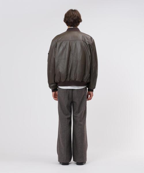 Alpha Industries(アルファインダストリーズ)の「Alpha Industries/アルファインダストリーズ/LEATHER MA-1 HERITAGE FIT FLIGHT JACKET/レザーMA-1 ヘリテージフィット フライトジャケット(MA-1・メンズ・ブラック/ブラウン・S/M/L/2XL/XL)」の15枚目の写真