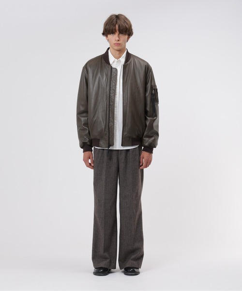 Alpha Industries(アルファインダストリーズ)の「Alpha Industries/アルファインダストリーズ/LEATHER MA-1 HERITAGE FIT FLIGHT JACKET/レザーMA-1 ヘリテージフィット フライトジャケット(MA-1・メンズ・ブラック/ブラウン・S/M/L/2XL/XL)」の12枚目の写真