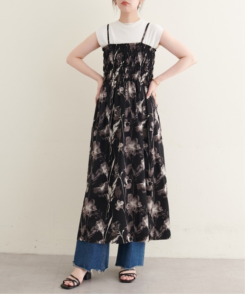 natural couture(ナチュラルクチュール)の「シャーリングキャミワンピース(ワンピース・レディース・ブラック/オフホワイト/ピンク・FREE)」の15枚目の写真