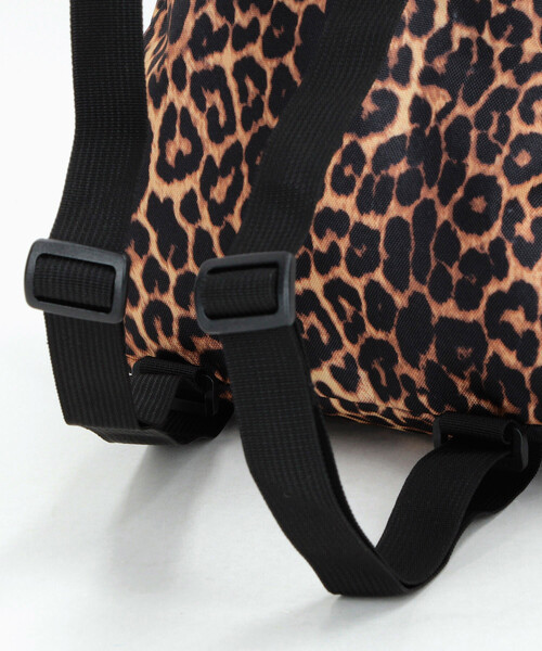 FREAK'S STORE(フリークスストア)の「限定展開 JANSPORT/ジャンスポーツ HALF PINT FX/ハーフ パイント エフエックス/バックパック/リュックサック(バックパック/リュック・レディース・ブラック/レオパード/ピンク/ナチュラル・ONE SIZE)」の9枚目の写真
