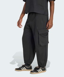 adidas（アディダス）の「プレミアム エッセンシャルズ ルーズ カーゴ パンツ / アディダスオリジナルス adidas Originals（カーゴパンツ）」