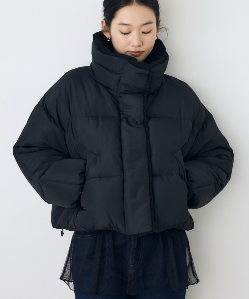 AZUL by moussy(アズールバイマウジー)の「【ボリュームたっぷり♪】ボアスタンドカラー中綿コート 秋服 冬服 スタンドネック ハイネック 防寒 暖かい(ブルゾン・レディース・ブラック/ブラウン/アイボリー・MEDIUM/SMALL)」の2枚目の写真