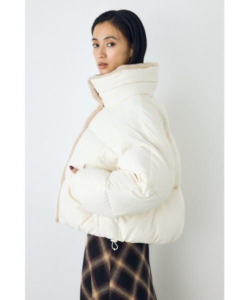 AZUL by moussy(アズールバイマウジー)の「【ボリュームたっぷり♪】ボアスタンドカラー中綿コート 秋服 冬服 スタンドネック ハイネック 防寒 暖かい(ブルゾン・レディース・ブラック/ブラウン/アイボリー・MEDIUM/SMALL)」の8枚目の写真