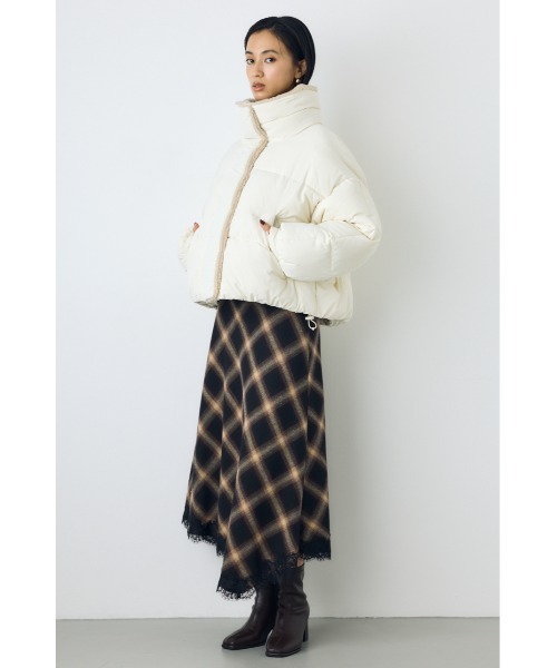 AZUL by moussy(アズールバイマウジー)の「【ボリュームたっぷり♪】ボアスタンドカラー中綿コート 秋服 冬服 スタンドネック ハイネック 防寒 暖かい(ブルゾン・レディース・ブラック/ブラウン/アイボリー・MEDIUM/SMALL)」の11枚目の写真
