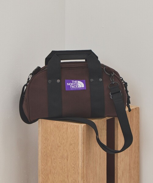 THE NORTH FACE PURPLE LABEL(ザ ノースフェイス パープルレーベル)の「【THE NORTH FACE PURPLE LABEL/ザ・ノース・フェイス パープルレーベル】Field Demi Duffle Bag/フィールド デミ ダッフルバッグ//通勤/軽量/2WAY/サブバック/手持ち/肩掛け(ショルダーバッグ・レディース・ブラウン/ブラック/ライトグレー・FREE)」の1枚目の写真