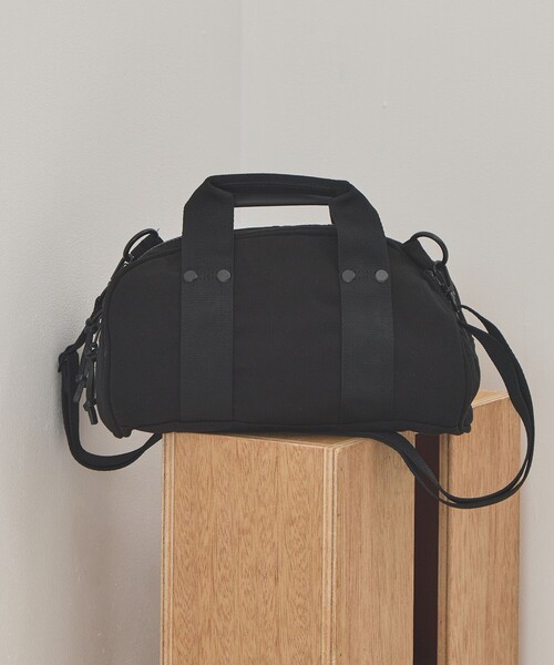 THE NORTH FACE PURPLE LABEL(ザ ノースフェイス パープルレーベル)の「【THE NORTH FACE PURPLE LABEL/ザ・ノース・フェイス パープルレーベル】Field Demi Duffle Bag/フィールド デミ ダッフルバッグ//通勤/軽量/2WAY/サブバック/手持ち/肩掛け(ショルダーバッグ・レディース・ブラウン/ブラック/ライトグレー・FREE)」の6枚目の写真
