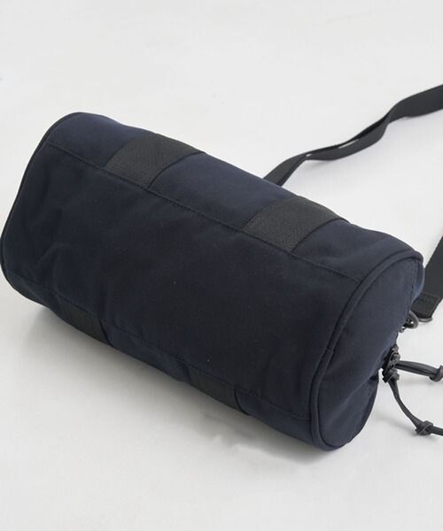 THE NORTH FACE PURPLE LABEL(ザ ノースフェイス パープルレーベル)の「【THE NORTH FACE PURPLE LABEL/ザ・ノース・フェイス パープルレーベル】Field Demi Duffle Bag/フィールド デミ ダッフルバッグ//通勤/軽量/2WAY/サブバック/手持ち/肩掛け(ショルダーバッグ・レディース・ブラウン/ブラック/ライトグレー・FREE)」の15枚目の写真