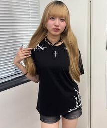 <2サイズ展開 / ユニセックス>ATMARK アソート オリジナル ブラック半袖Tシャツ ラインストーン トライバル ラメ刺繍