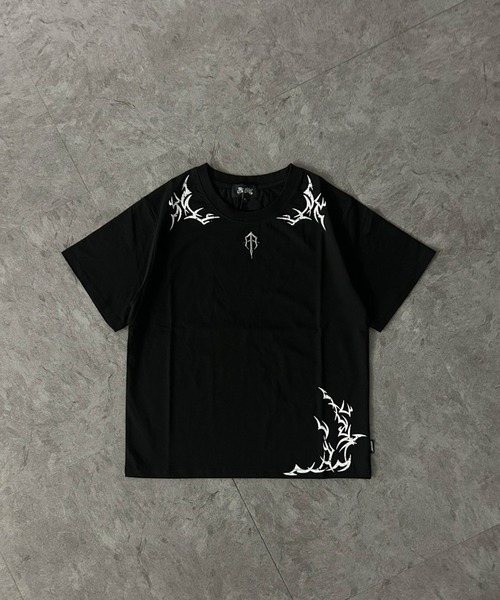 ATMARK(アットマーク)の「<2サイズ展開 / ユニセックス>ATMARK アソート オリジナル ブラック半袖Tシャツ ラインストーン トライバル ラメ刺繍(Tシャツ/カットソー・メンズ・ブラック/ブラック系2/ブラック系3・M/L)」の12枚目の写真