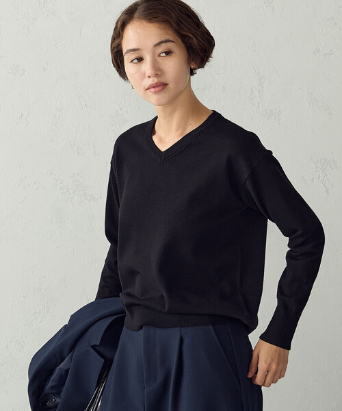 COMME CA ISM(コムサイズム)の「【マシンウォッシャブル】ベーシックニット Vネックニット(ニット/セーター・レディース・ネイビー/ブラック/レッド/ホワイト・L/M)」の3枚目の写真