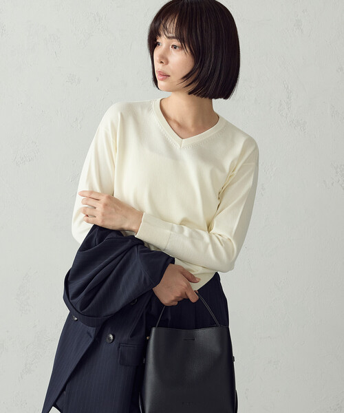 COMME CA ISM(コムサイズム)の「【マシンウォッシャブル】ベーシックニット Vネックニット(ニット/セーター・レディース・ネイビー/ブラック/レッド/ホワイト・L/M)」の9枚目の写真