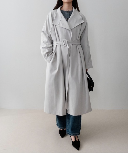 on:nue(オンニュ)の「【on:nue】ウエストベルト2WAYスタンドカラーコート/26-27 AW COLLECTION(トレンチコート・レディース・チャコールグレー/アイボリー/ブラック・FREE)」の4枚目の写真