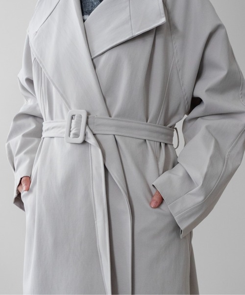 on:nue(オンニュ)の「【on:nue】ウエストベルト2WAYスタンドカラーコート/26-27 AW COLLECTION(トレンチコート・レディース・チャコールグレー/アイボリー/ブラック・FREE)」の12枚目の写真