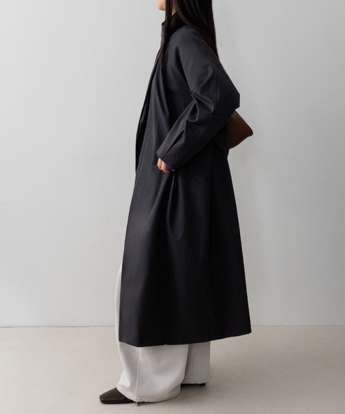 on:nue(オンニュ)の「【on:nue】ウエストベルト2WAYスタンドカラーコート/26-27 AW COLLECTION(トレンチコート・レディース・チャコールグレー/アイボリー/ブラック・FREE)」の21枚目の写真