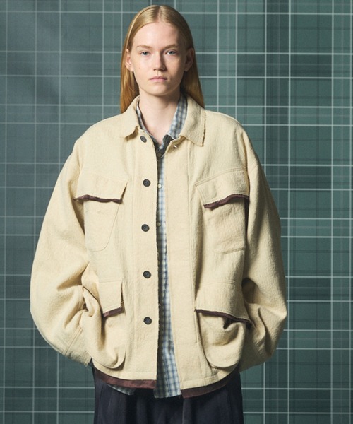 MAISON SPECIAL(メゾンスペシャル)の「《UNISEX》ウールコットントリミングミックスプライムオーバーファティーグシャツジャケット/Wool-Cotton Blend Trimming Prime-Over Fatigue Shirt Jacket【MAISON SPECIAL/メゾンスペシャル】(シャツ/ブラウス・メンズ・アイボリー/ブラック・2/1/0)」の2枚目の写真