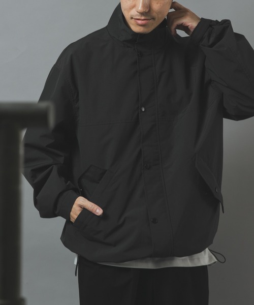 ITEMS URBANRESEARCH(アイテムズ アーバンリサーチ)の「『防風/撥水』ナイロンスタンドネックミリタリーブルゾン(ブルゾン・メンズ・ブラック/カーキ/グレー系その他・MEDIUM/LARGE)」の5枚目の写真