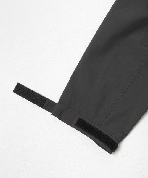 ITEMS URBANRESEARCH(アイテムズ アーバンリサーチ)の「『防風/撥水』ナイロンスタンドネックミリタリーブルゾン(ブルゾン・メンズ・ブラック/カーキ/グレー系その他・MEDIUM/LARGE)」の13枚目の写真